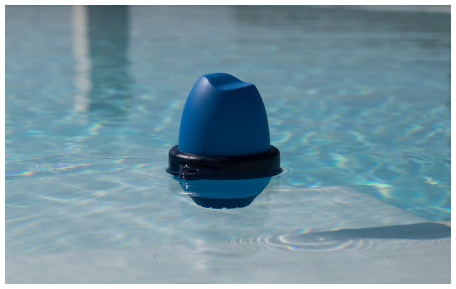 aperçu du blue connect plus analyseur connecté de piscine