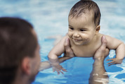Sécurité pour enfant et bébé dans la piscine