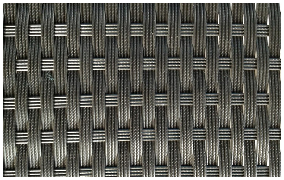 Résine plate tressée noire