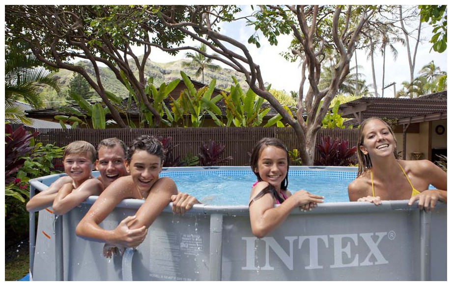 piscine intex ultra fram ronde en situation