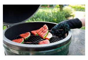 détail de la cuisine du Big Green Egg