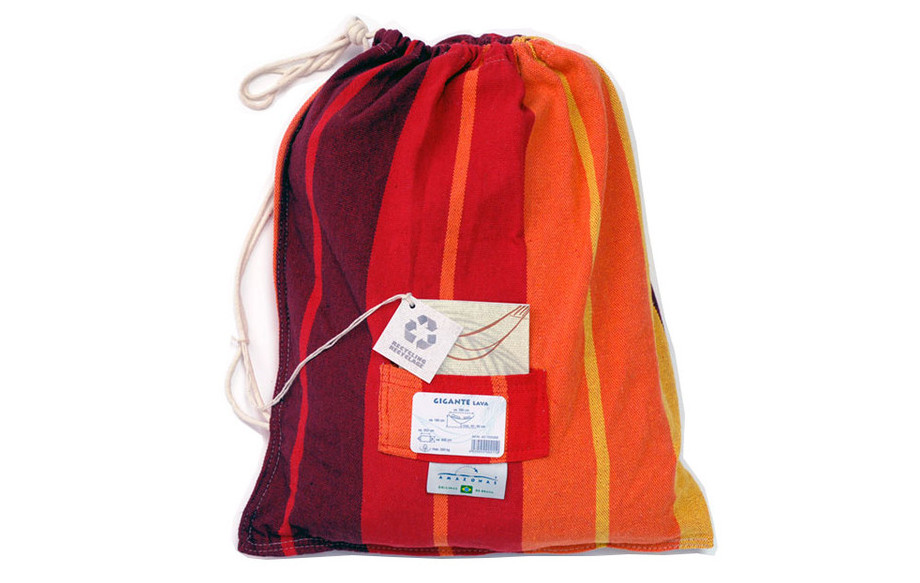 Sac de rangement du hamac Gigante Lava en situation