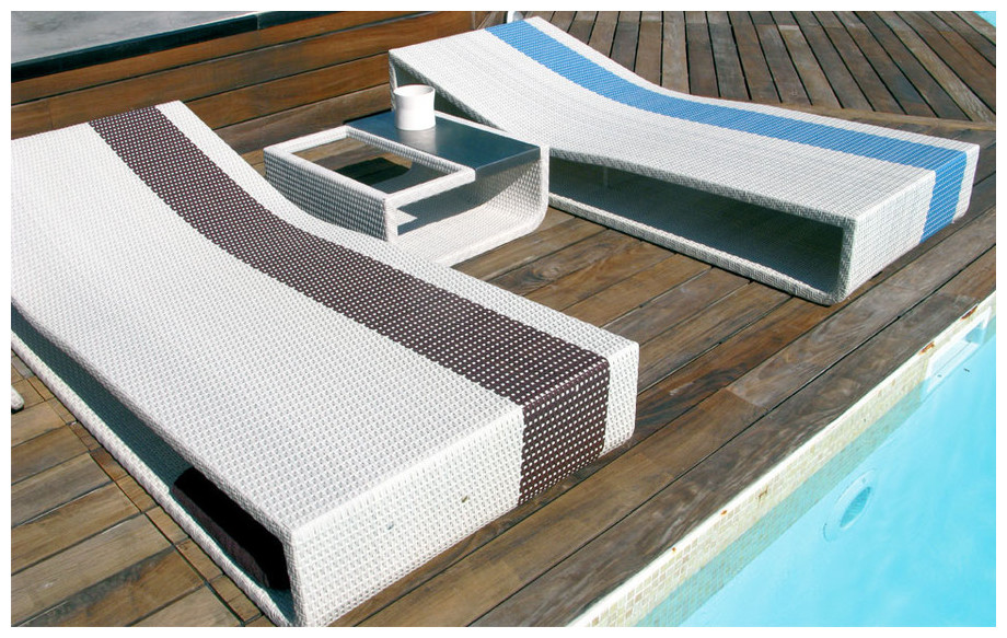 Bain de soleil en aluminium et résine tressée Summertime blanc/bleu
