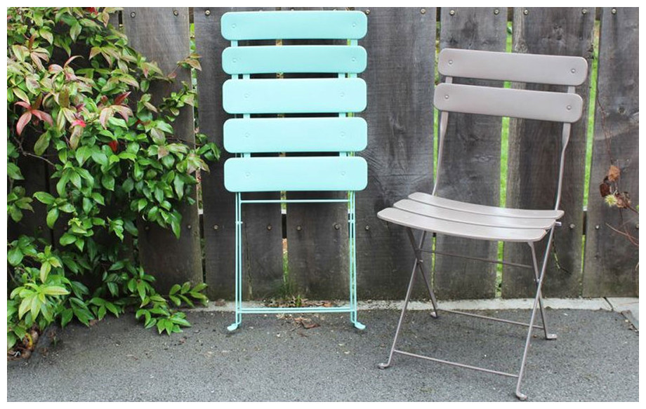 chaise pliante de jardin en acier Fun en situation