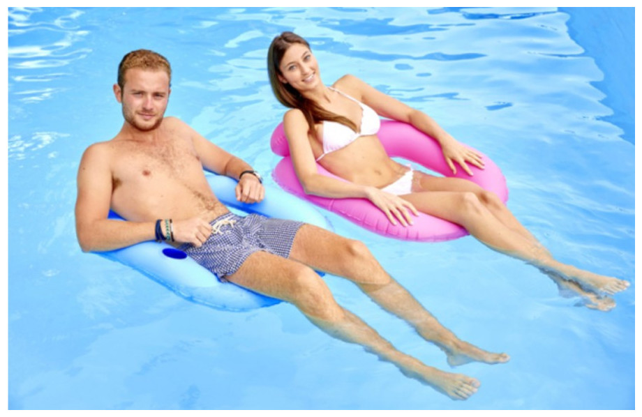 Deux sièges flottants couleur Kerlis pour piscine