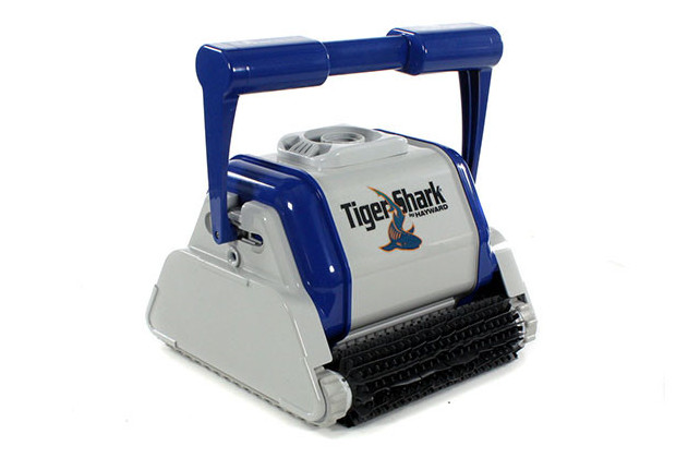 Robot piscine Tiger Shark brosses picots
