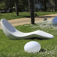 Bain de soleil Lotus lumineux blanc translucide