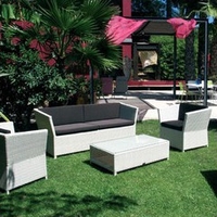 Salon bas de jardin Prahia assise chocolat et résine blanche